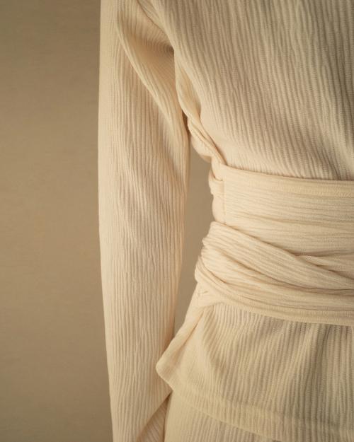 EASE WRAP TOP
