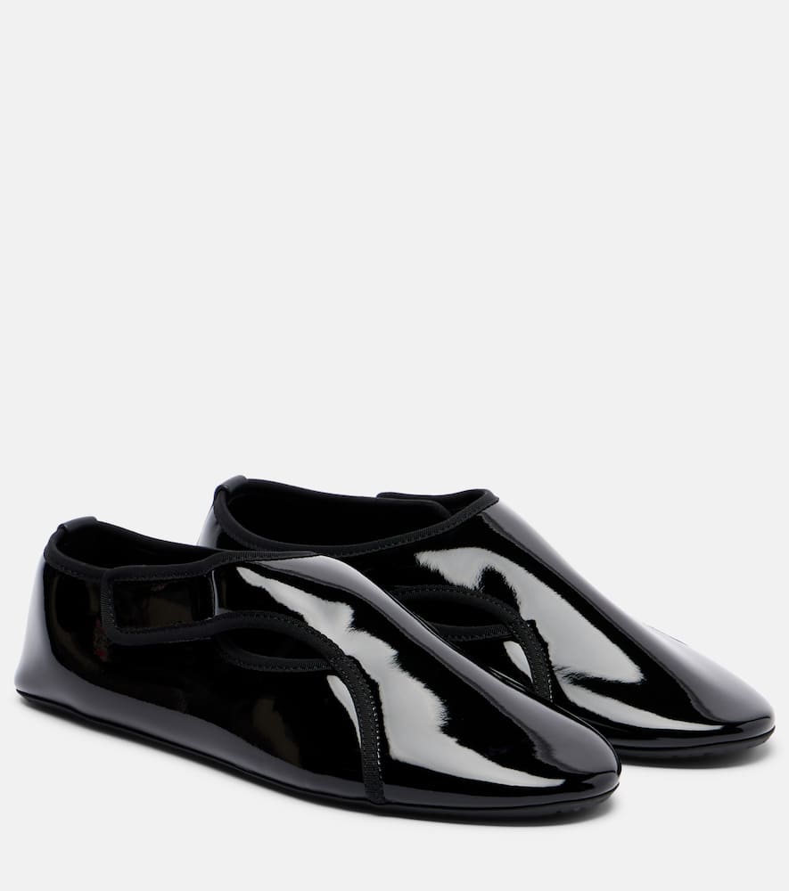 Alaïa Criss Cross leather-trimmed ballet flats