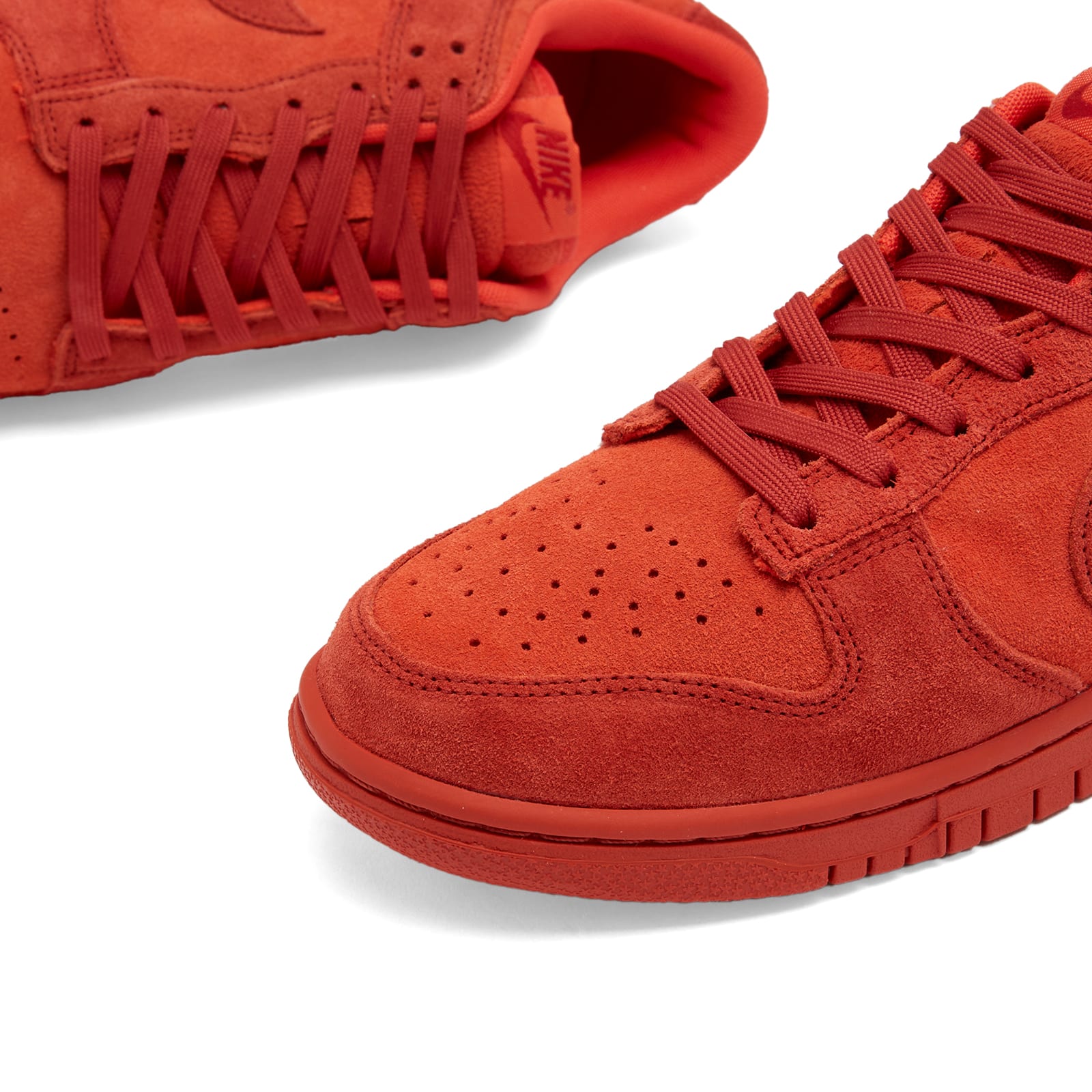 Women's Dunk Low Og Sneaker in Red/Dragon Red