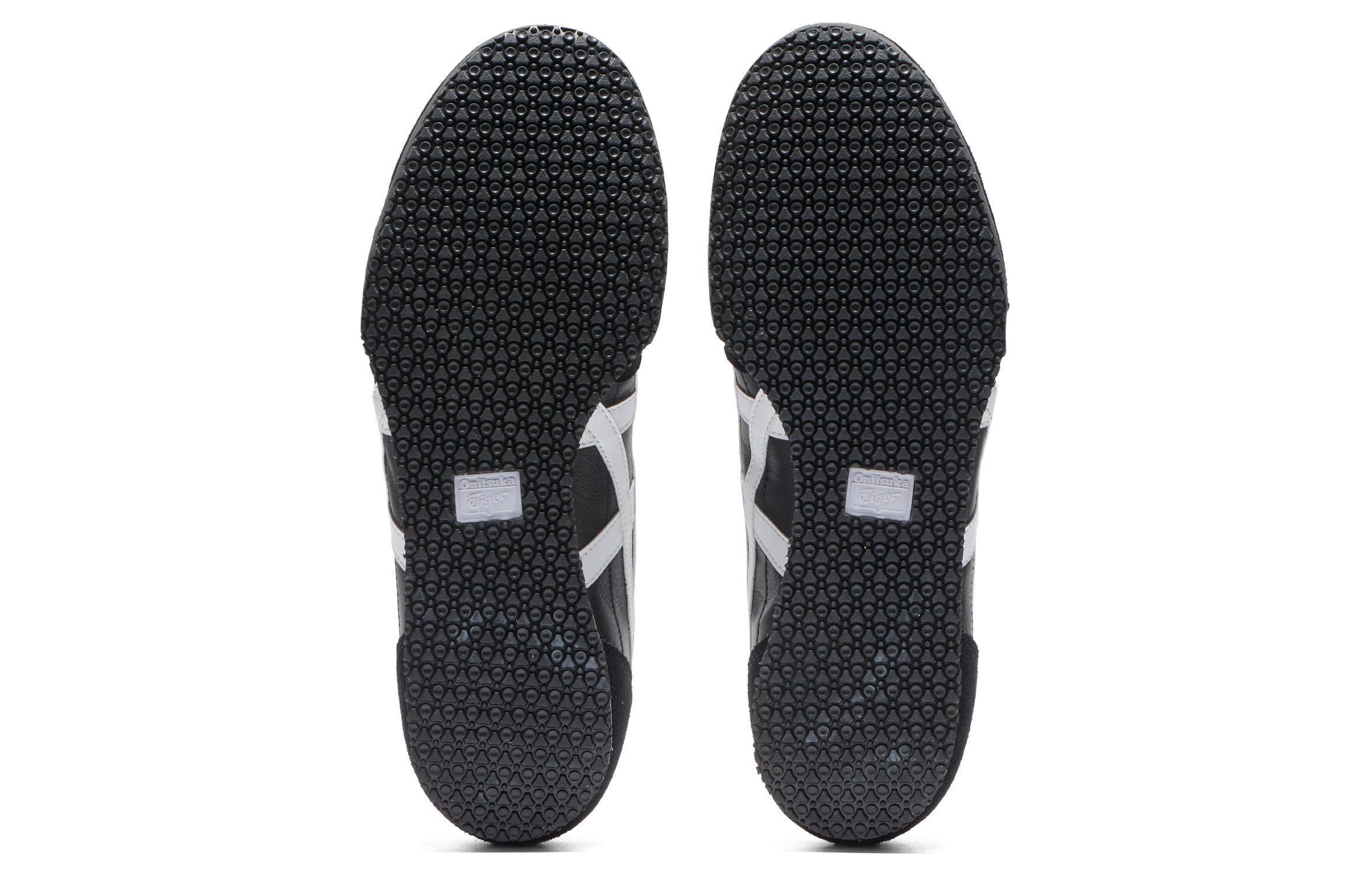 Serrano 'Black White'