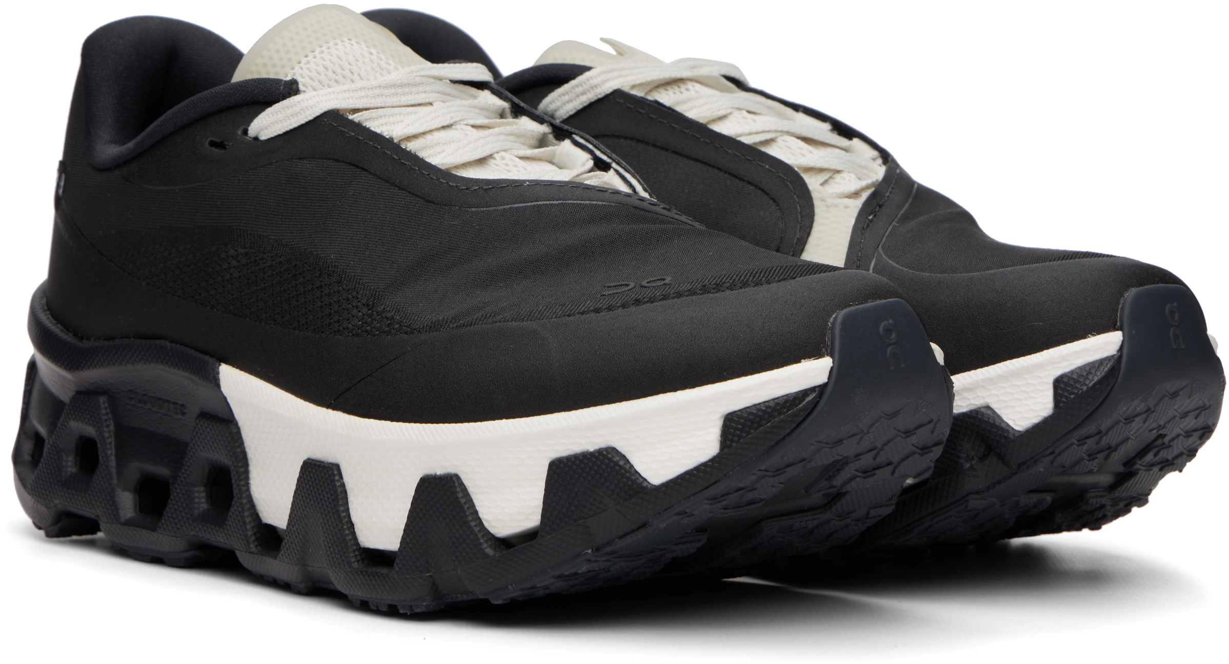 Black On Edition Cloudmonster Hyper Sneakers