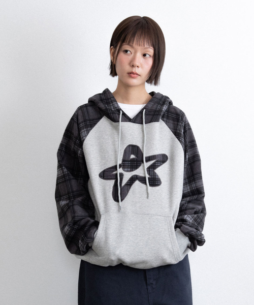 STAR LOGO CHECK RAGLAN HOODIE_GREY
