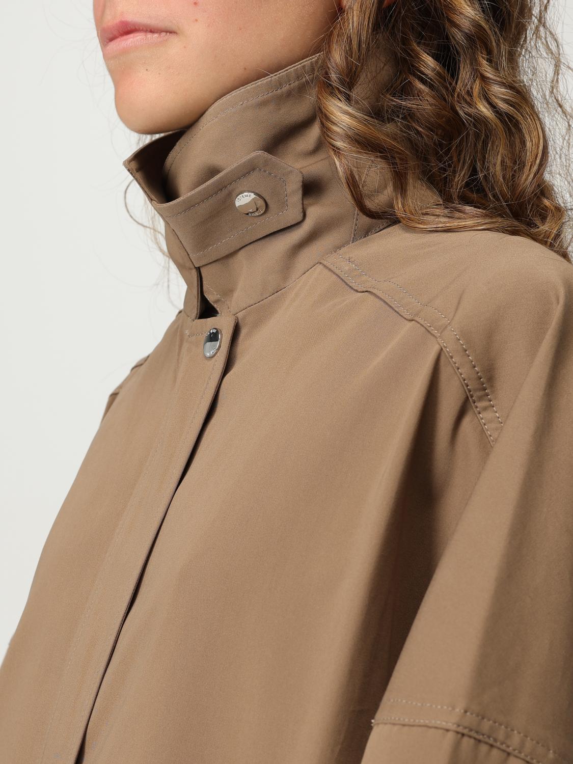 Raincoat Woman color Beige