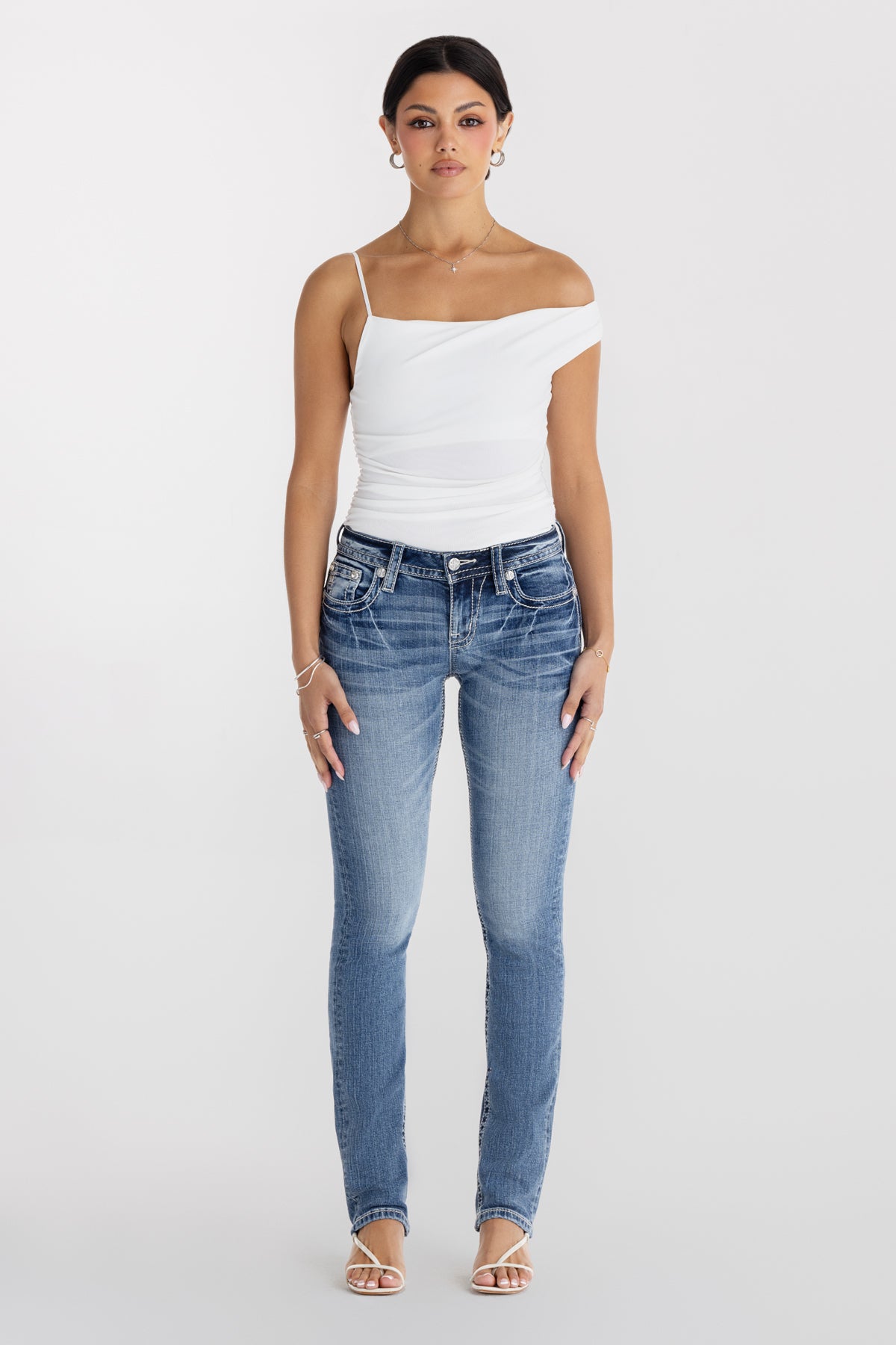 "Nelle Longhorn Straight Jeans