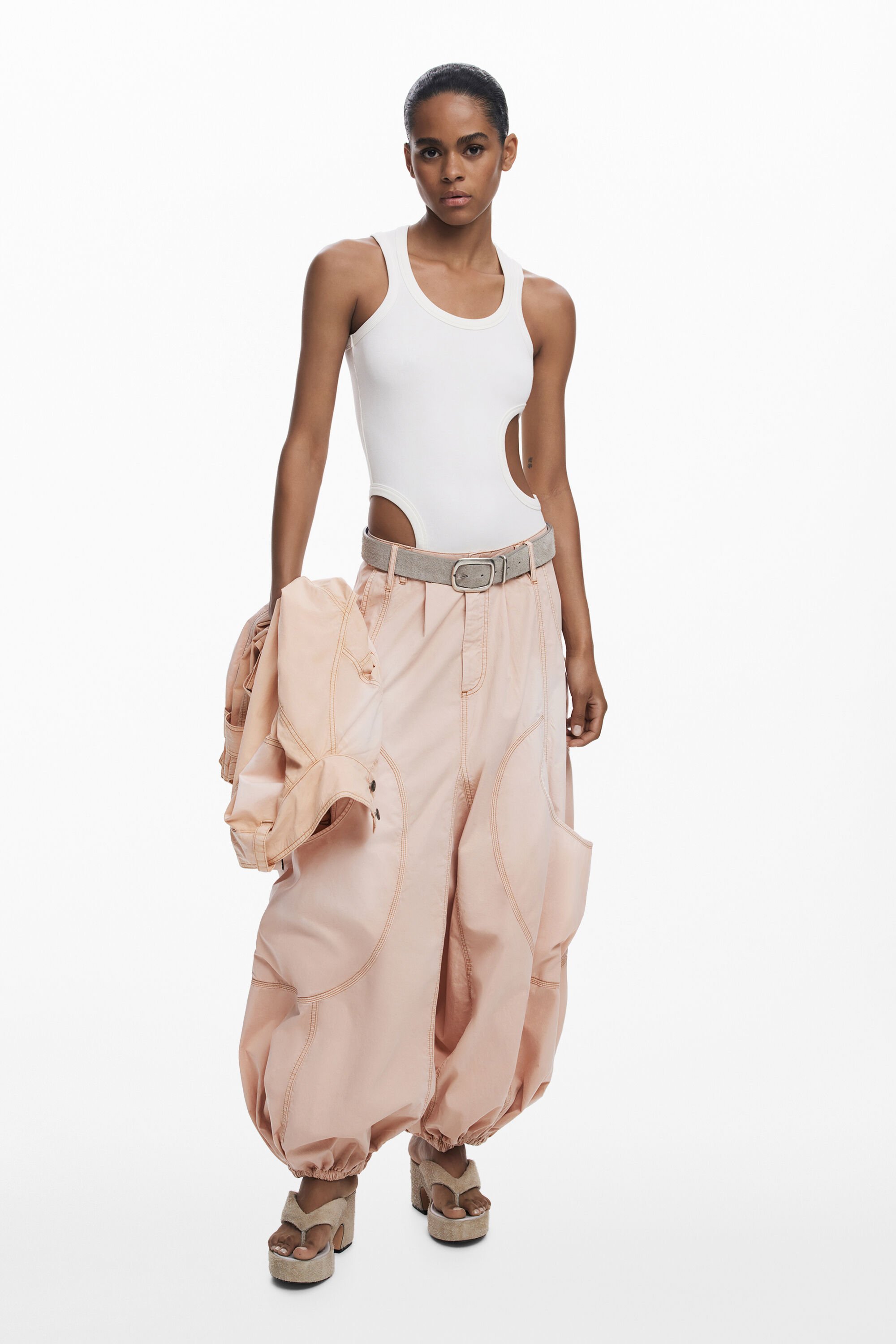 Fluid cargo pants