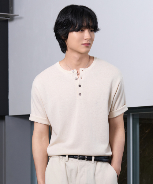 26 SS Washable Linen Henley Neck Crop Knit