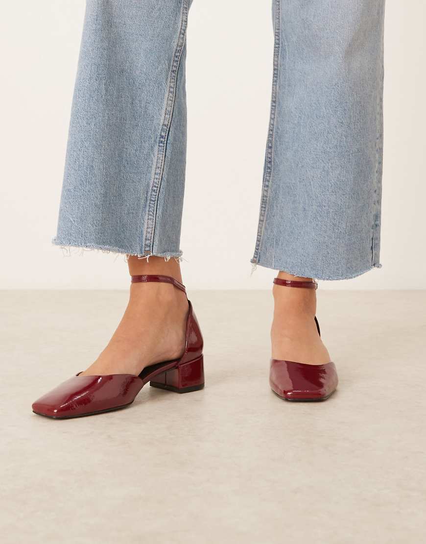 Sweet mid block heel shoes in burgundy patent-Red