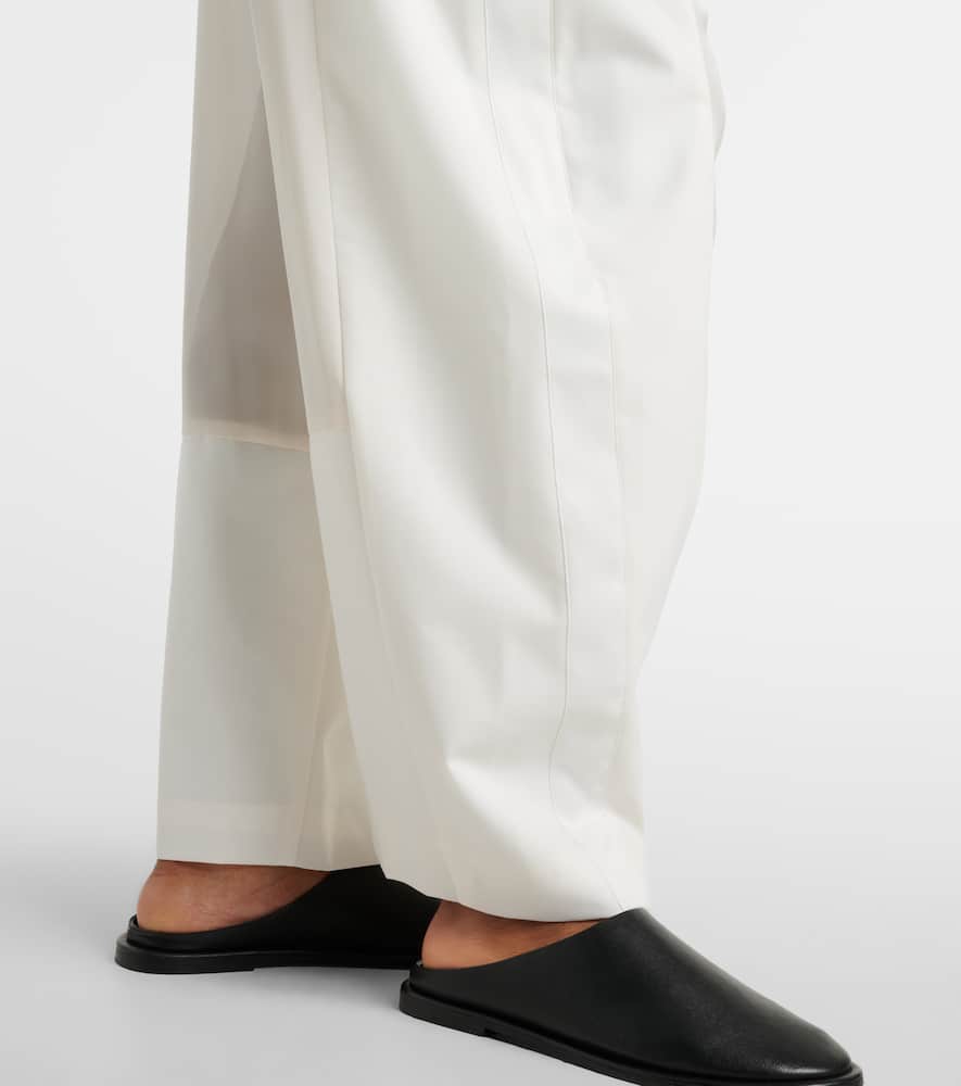 Belted barrel-leg pants