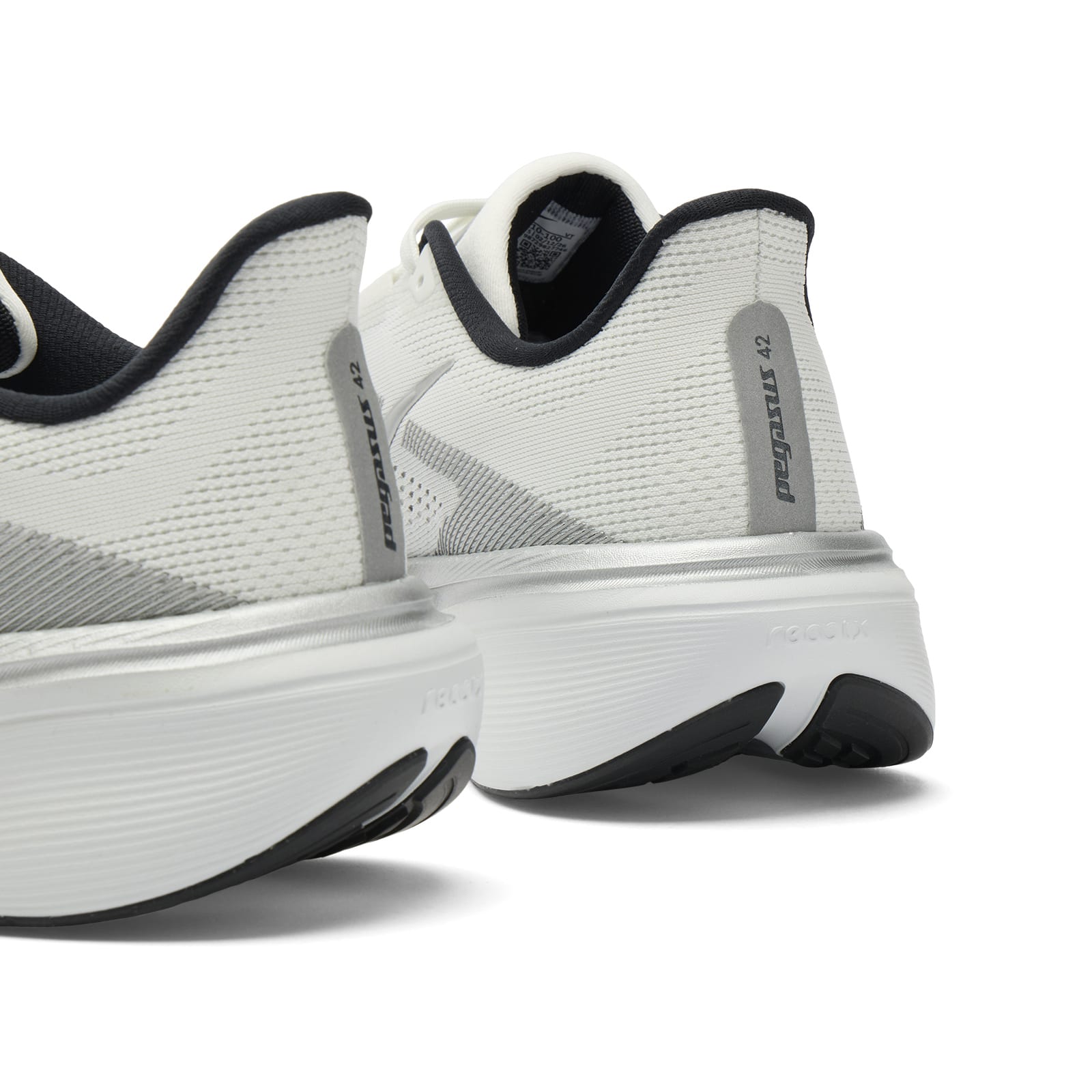 Men's Pegasus 42 Sneaker Summit White/Photon Dust/Black