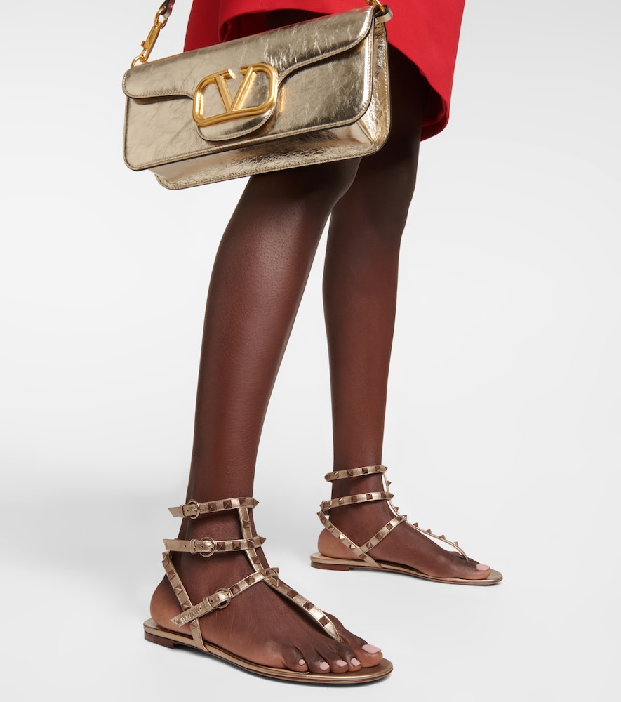 VLogo leather thong sandals