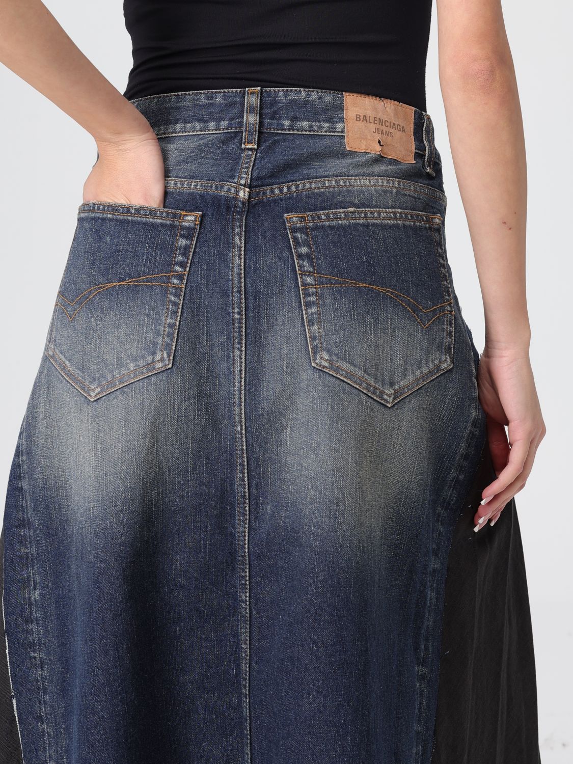 Skirt Woman color Black