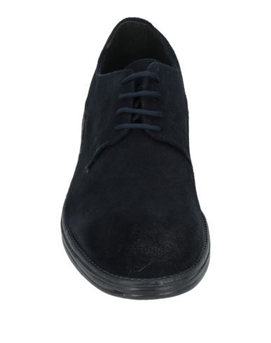 Man Lace