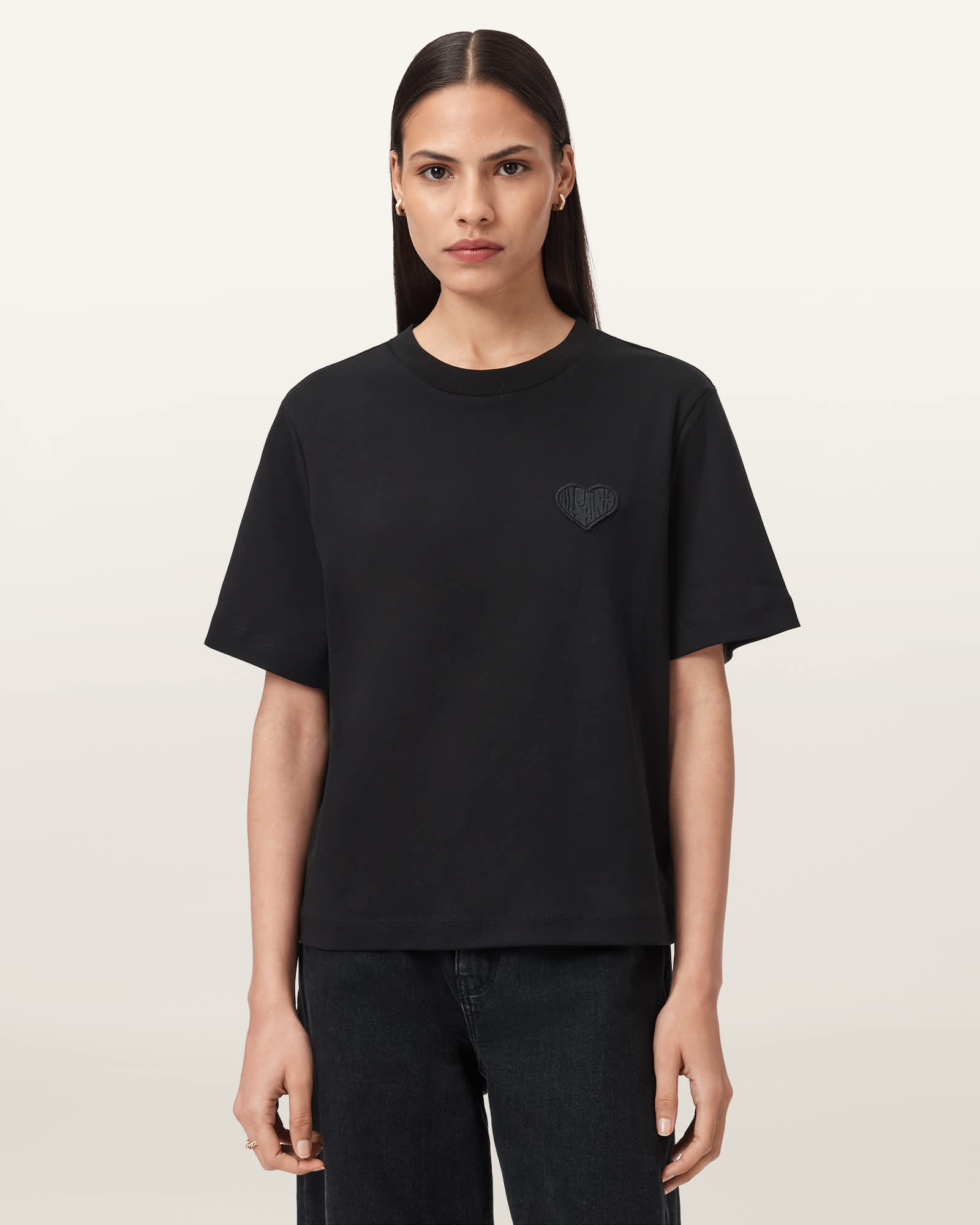 Lover Lisa Embroidered T-Shirt