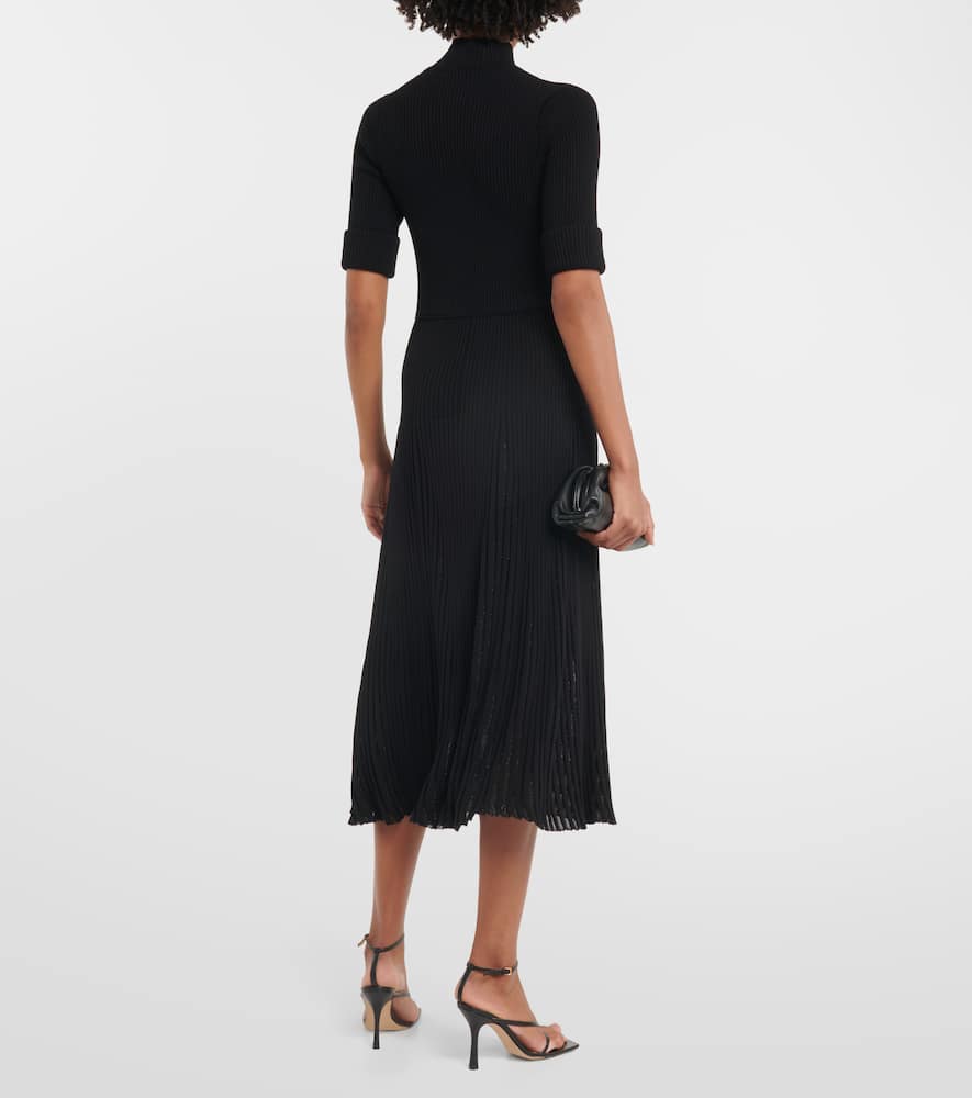 Plissé knit midi dress