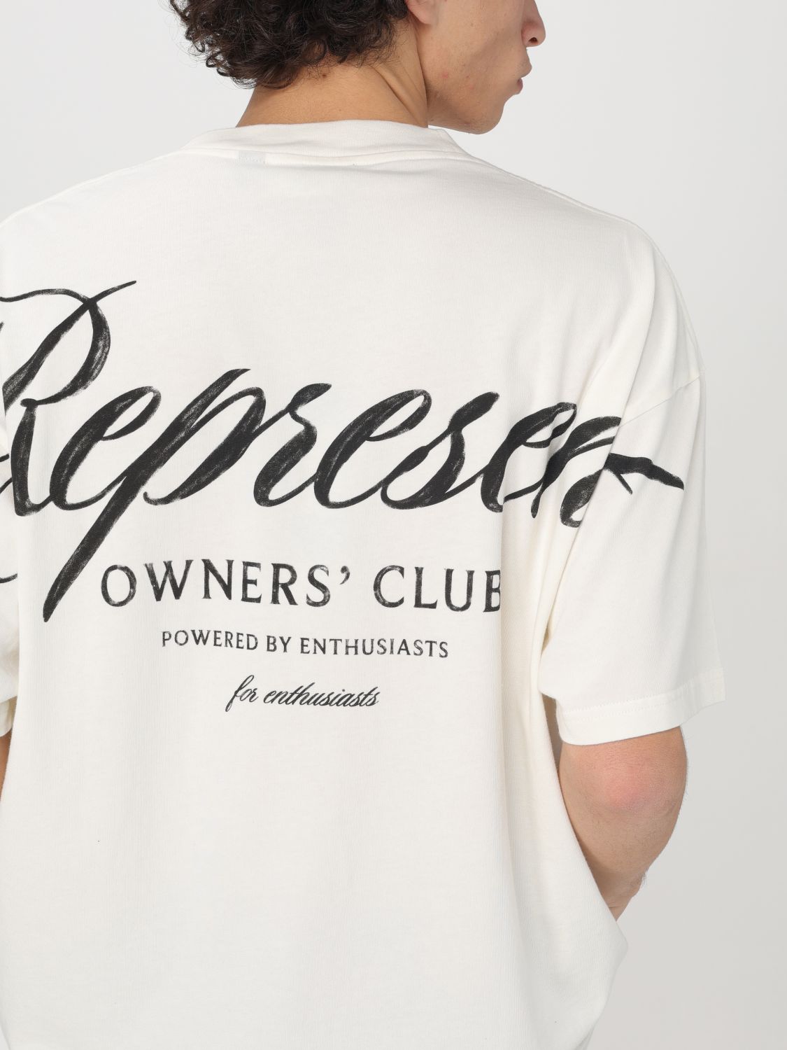 T-Shirt Men color White