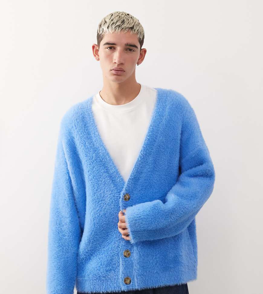 Fluffy knitted cardigan in blue