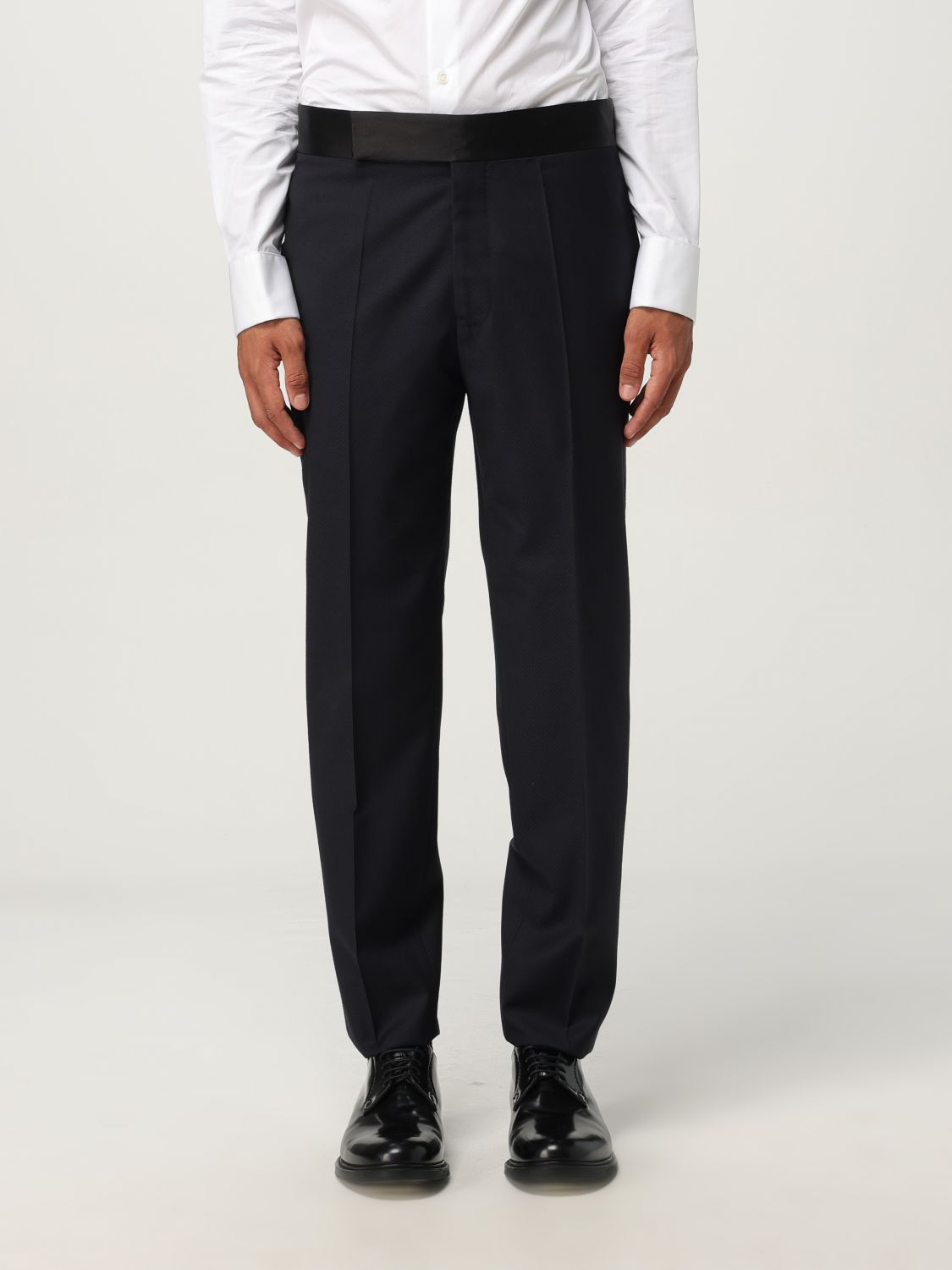 Suit Men color Blue