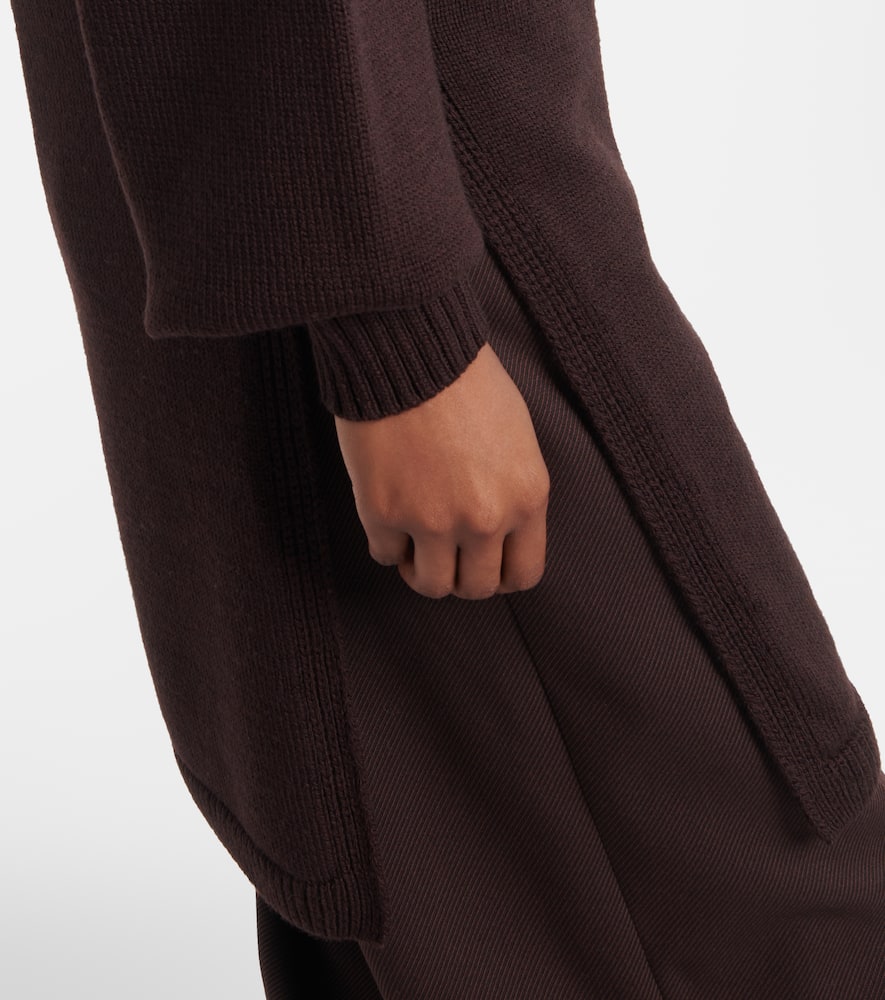 Wool sweater