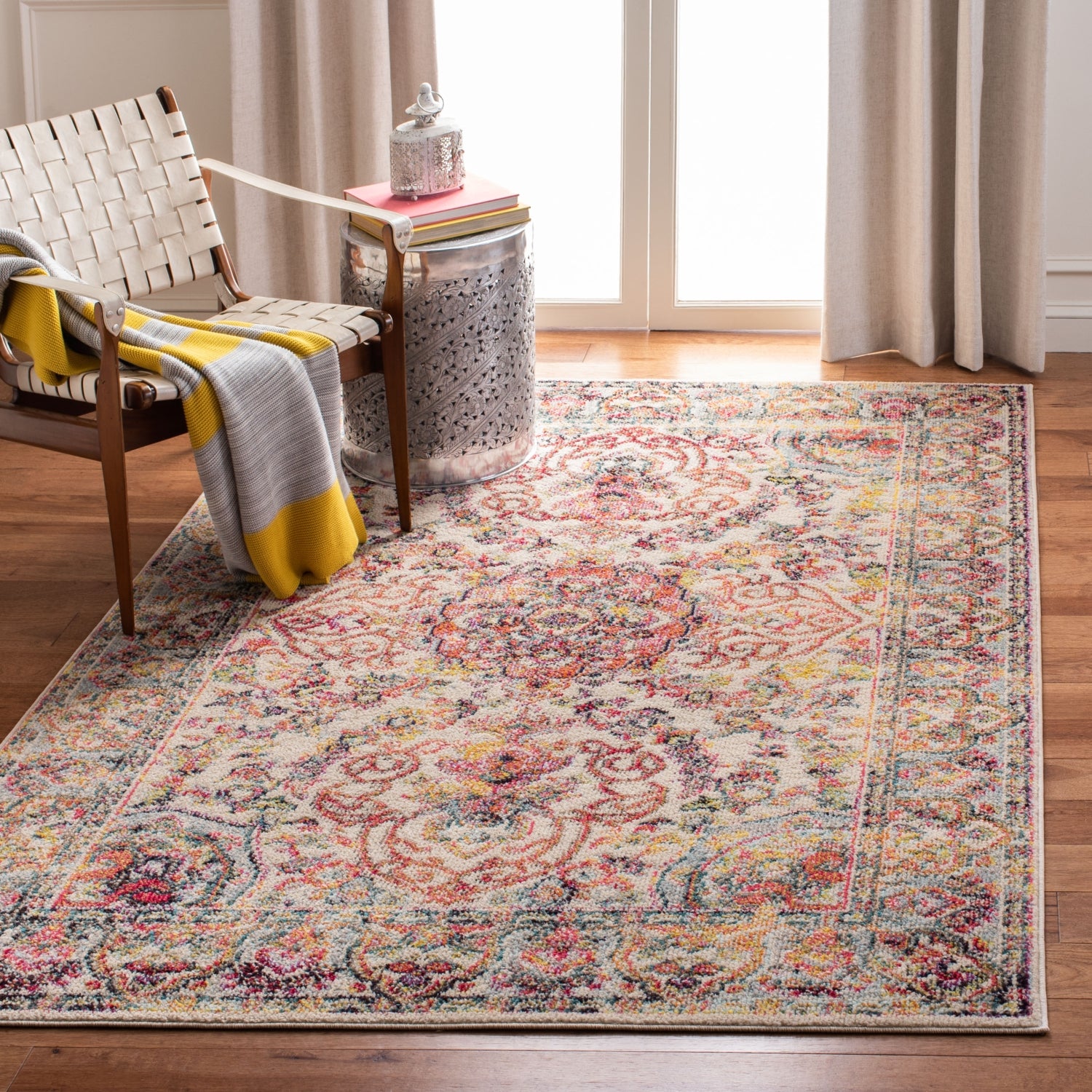 Madison Machine Made Area rug, Ivory / Red Traditional Style Easy Care