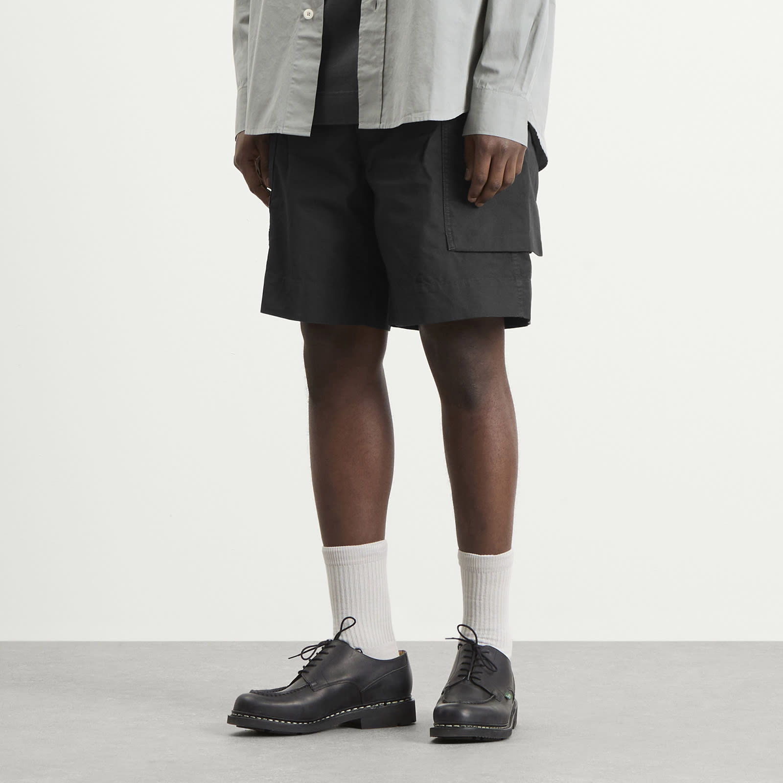 Men's Cargo Pocket Shorts in Black