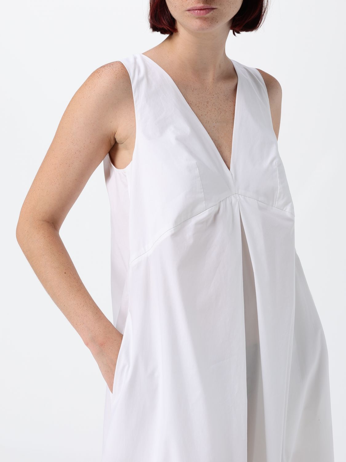 Dress Woman color White