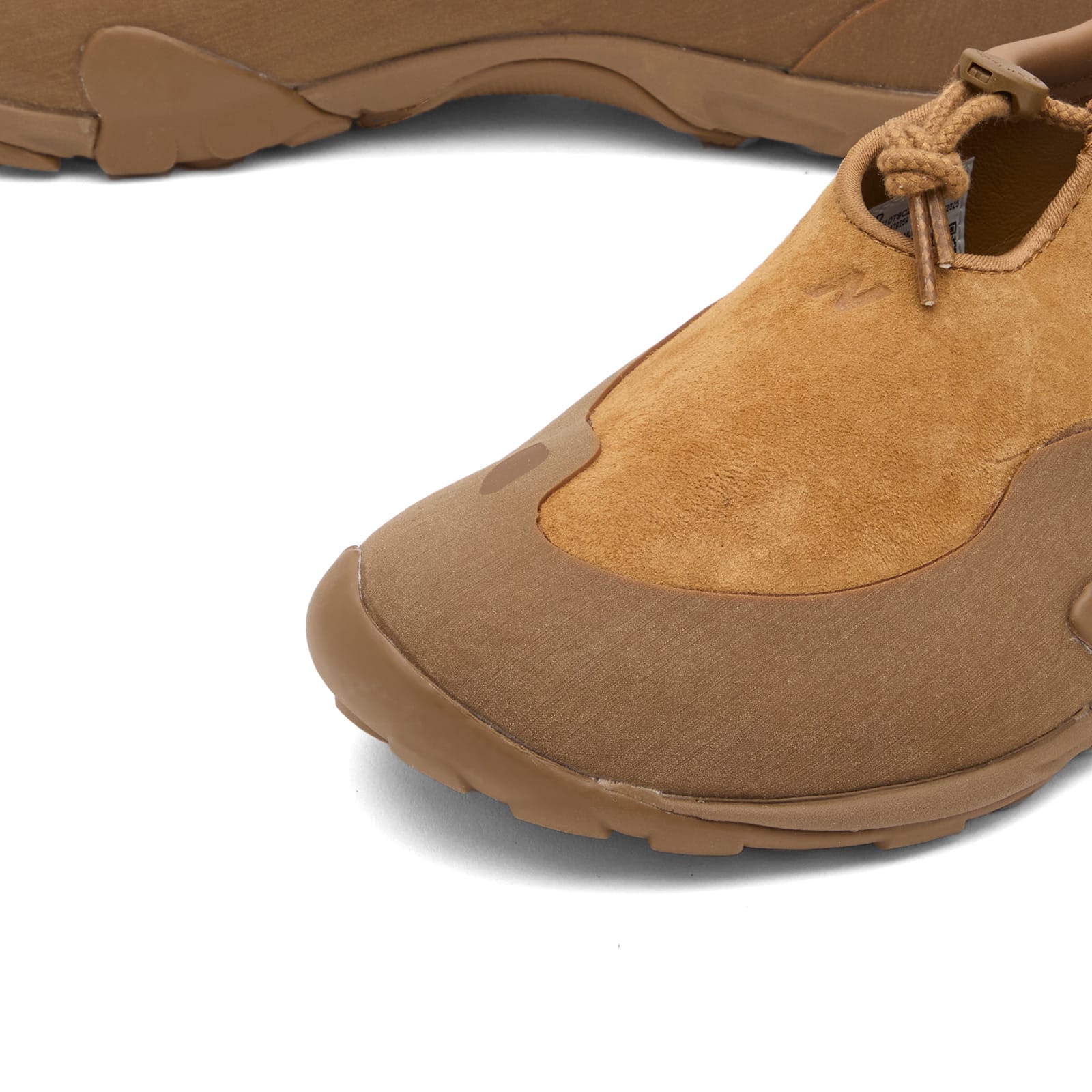 MT10 Sneaker in Stucco/Stucco
