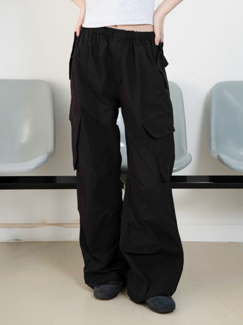 CUTOFF CARGO PARACHUTE PANTS