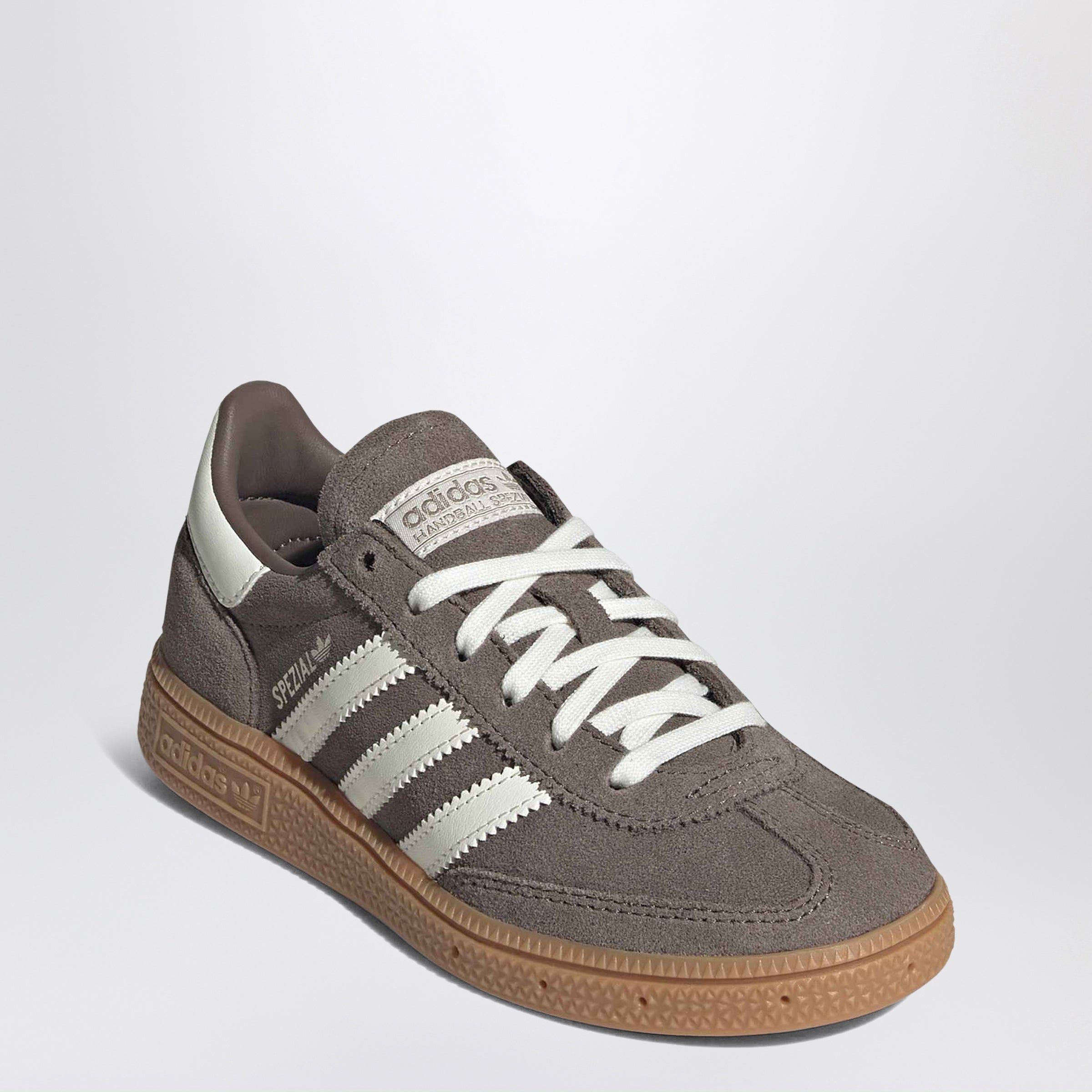 Adidas Handball Spezial sneakers in brown and white