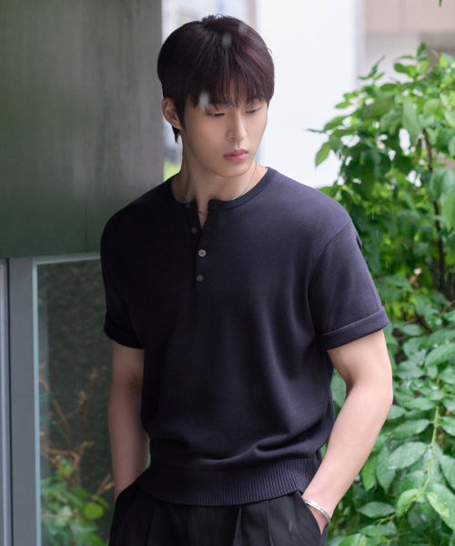 26 SS Washable Linen Henley Neck Crop Knit