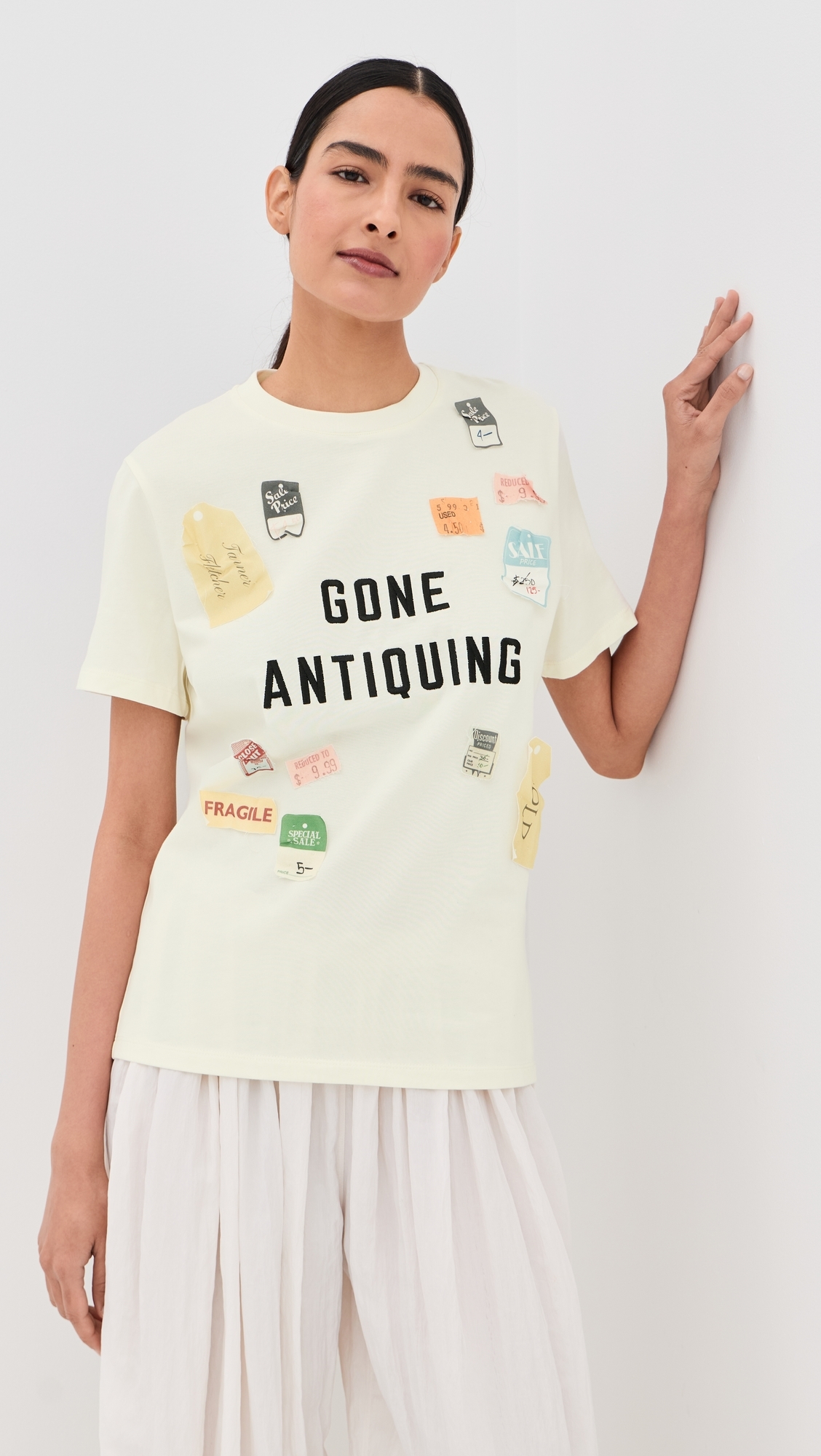 Gone Antiquing Applique Tee Ivory