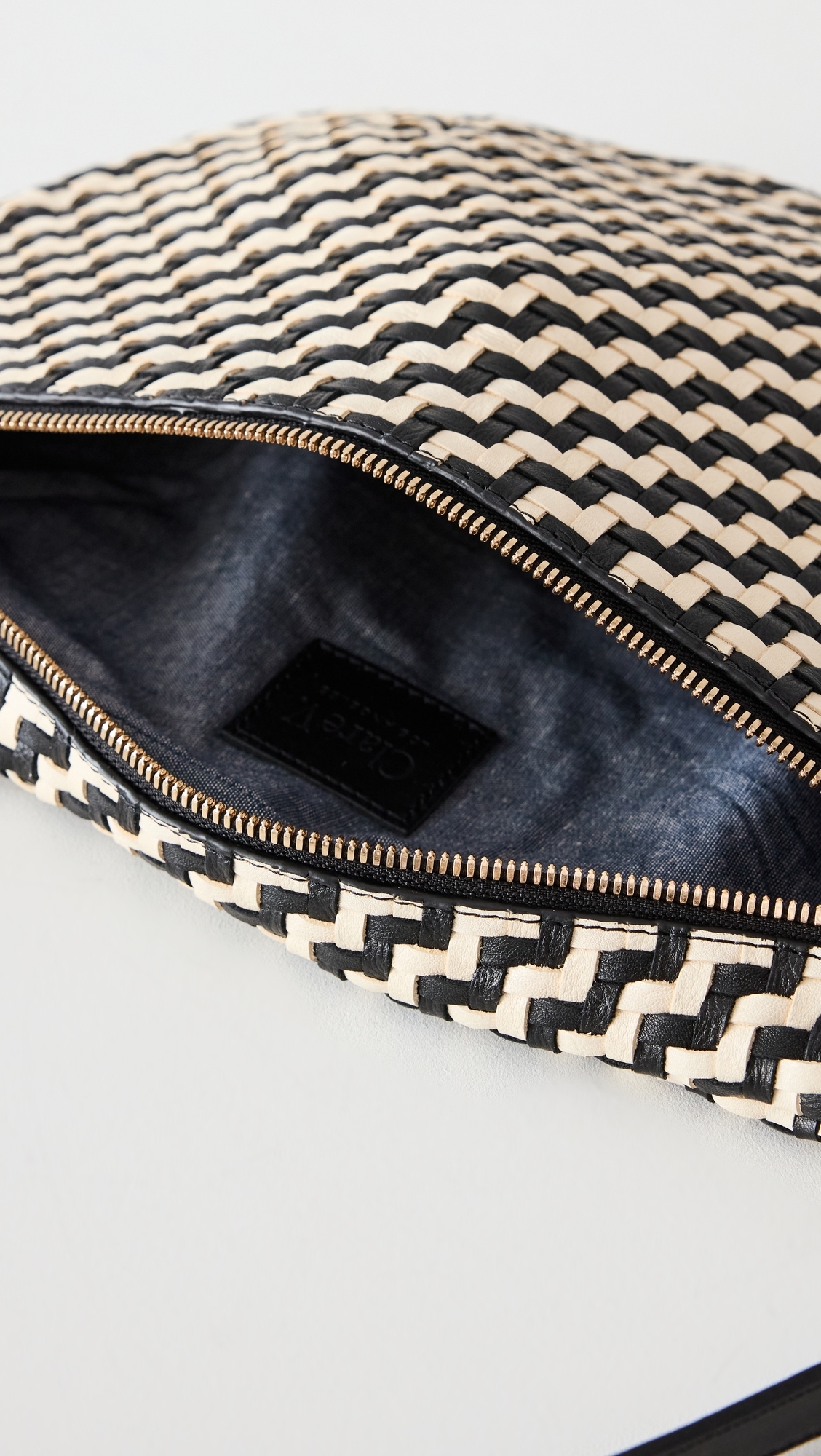 Grande Fanny Bag Black & Cream Woven Zig-Zag One Size