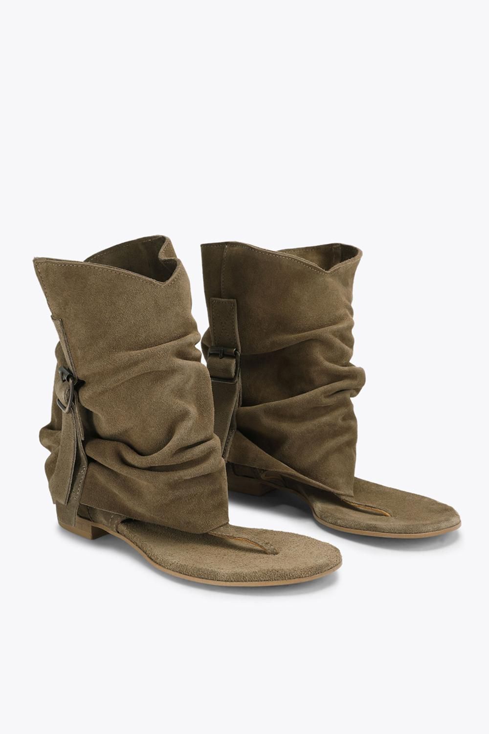 STEVE MADDEN Women's 'Dorado Taupe Suede' Suede Sanda