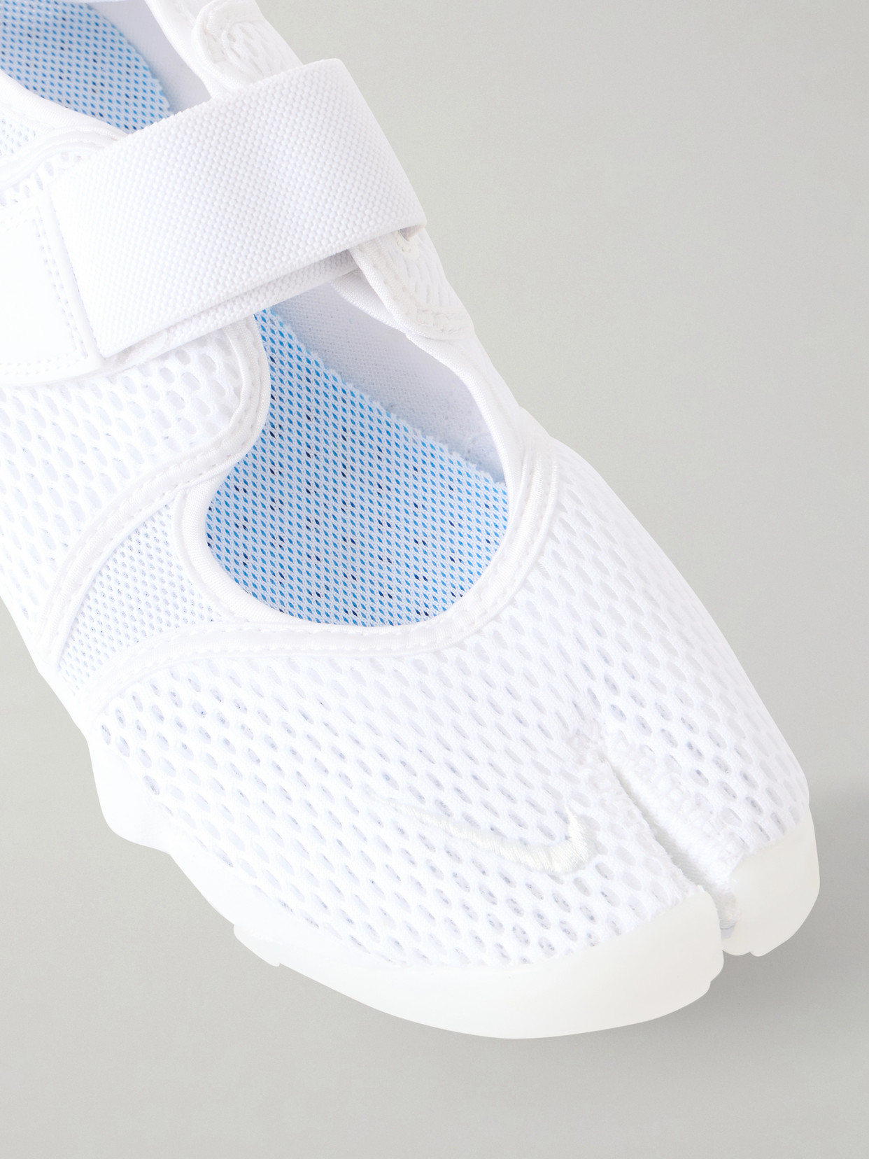 Air Rift Split-toe Mesh Sneakers - White