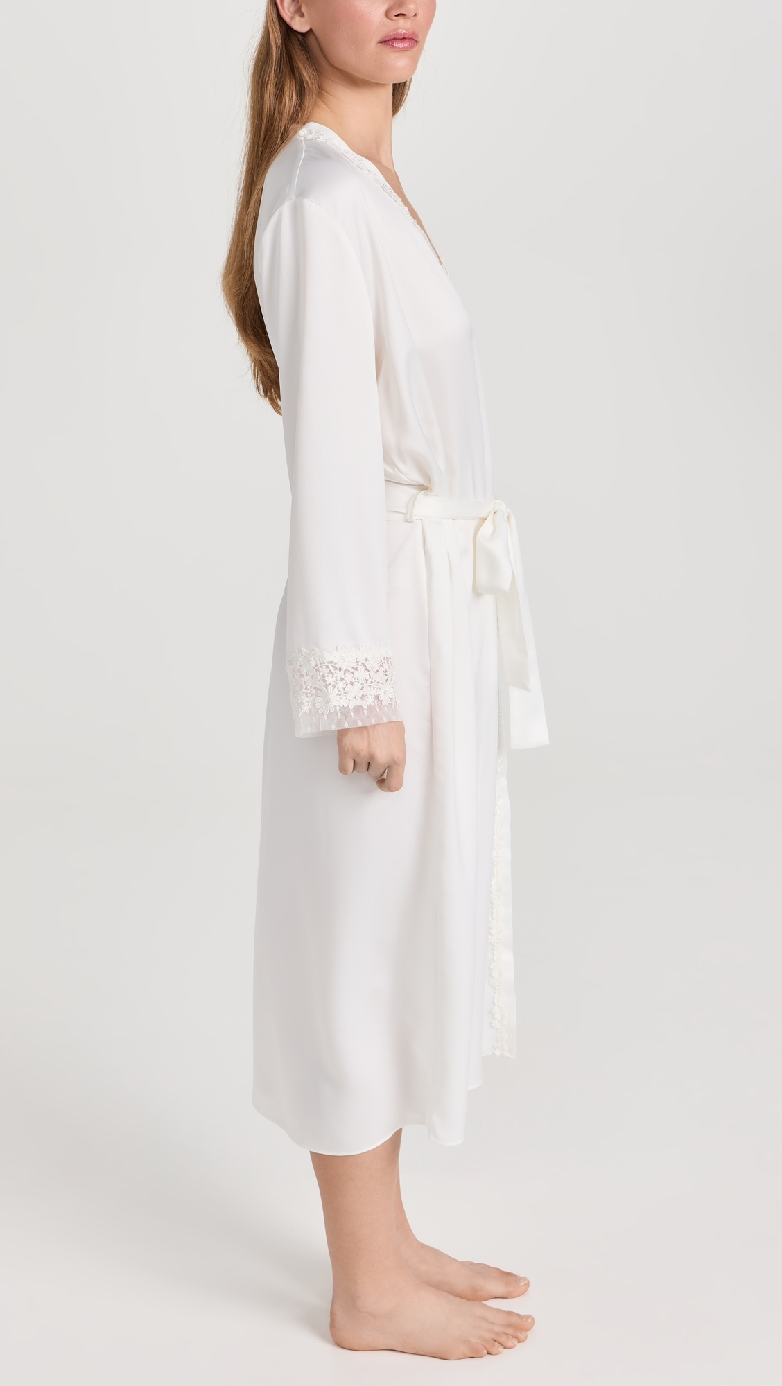 Showstopper Charmeuse Robe Ivory