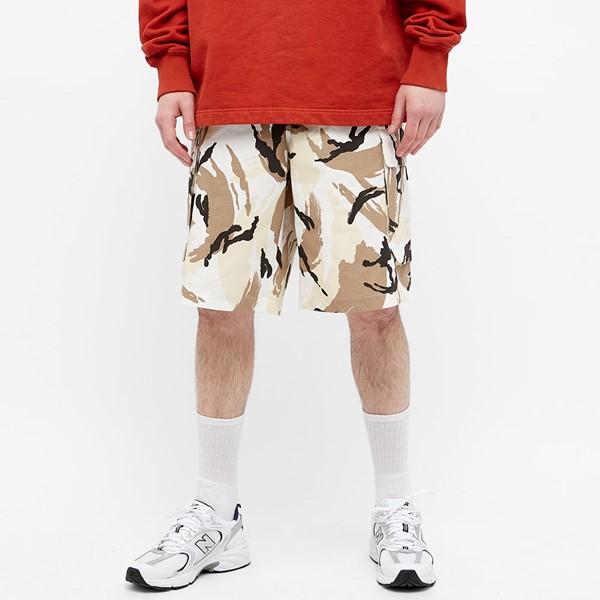 Camouflage cargo Bermuda shorts