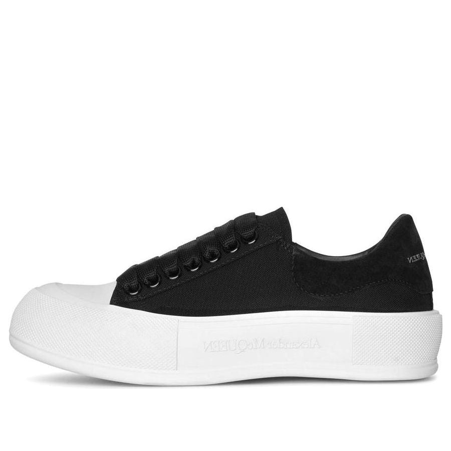 (WMNS) Deck Lace Up Plimsoll 'Black White Sole'