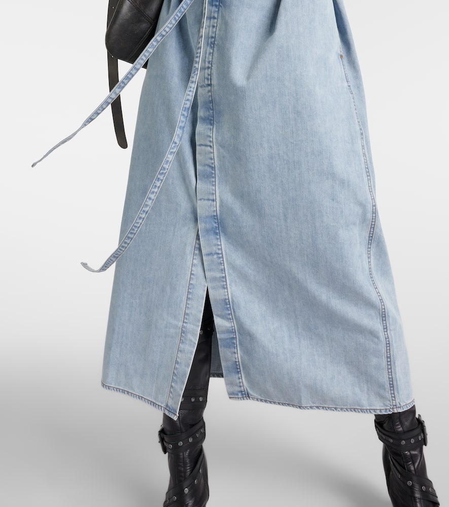 Evergreen Paris' Best denim shirt dress