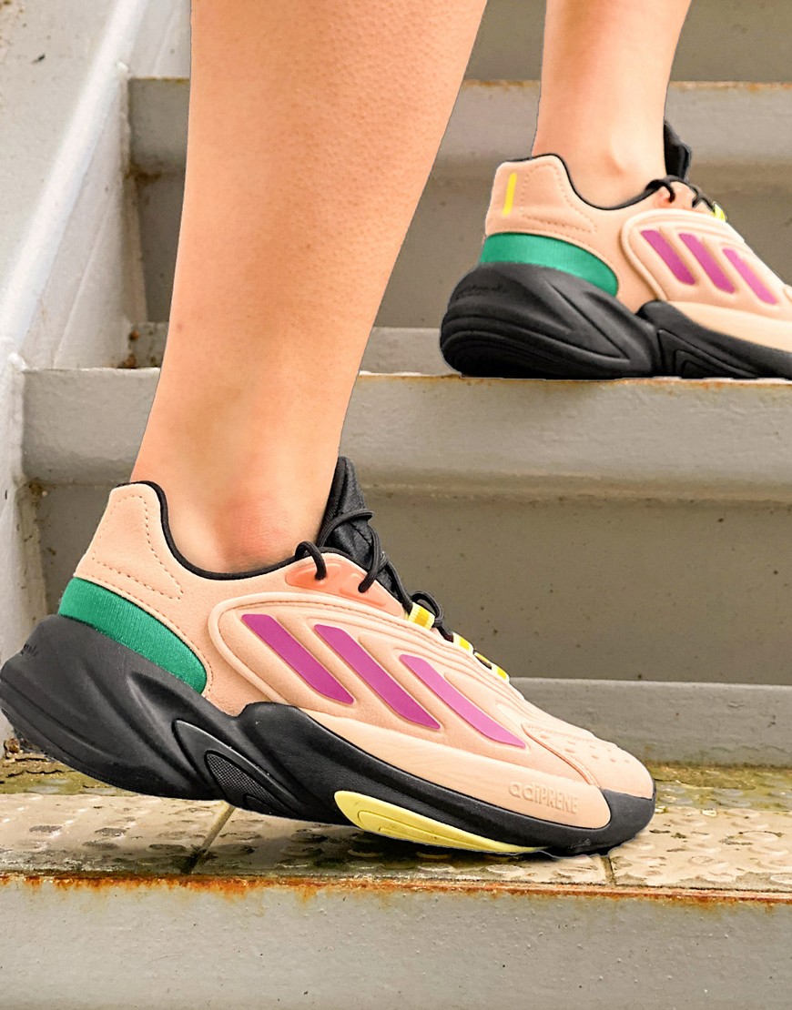 아디다스 여성 퍼플 디테일 블러셔 컬러의 Ozelia 스니커즈-핑크