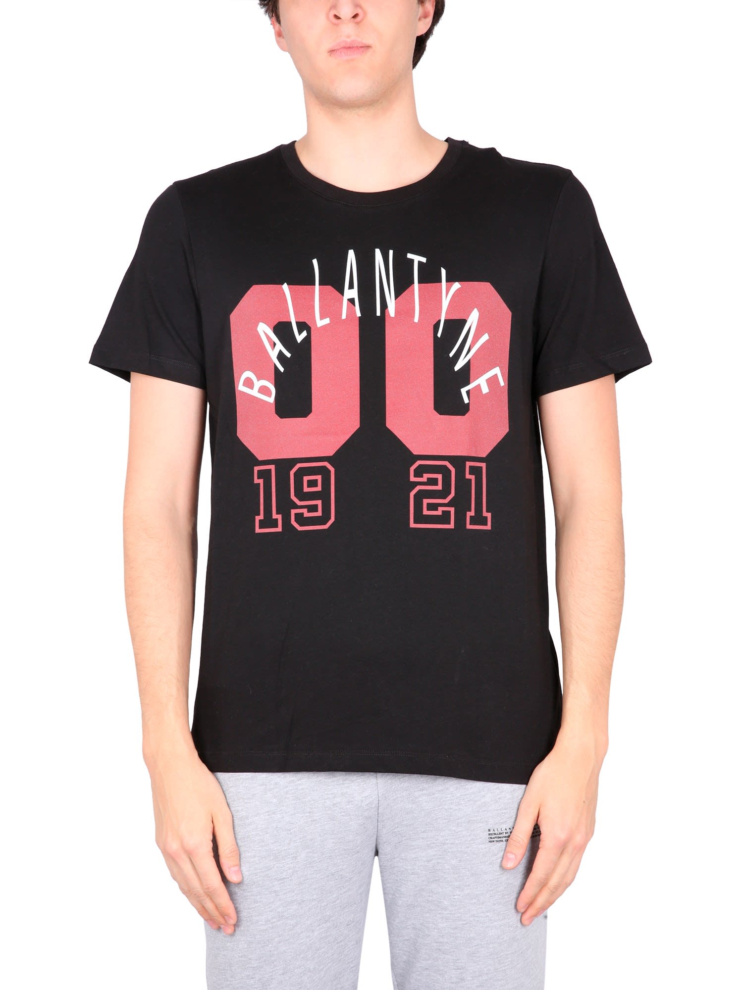 T-Shirts Crewneck T-Shirt