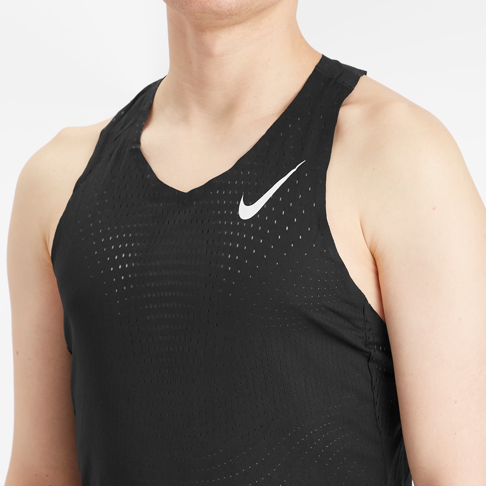 Men's Running Aeroswift Singlet in Black/Summit White