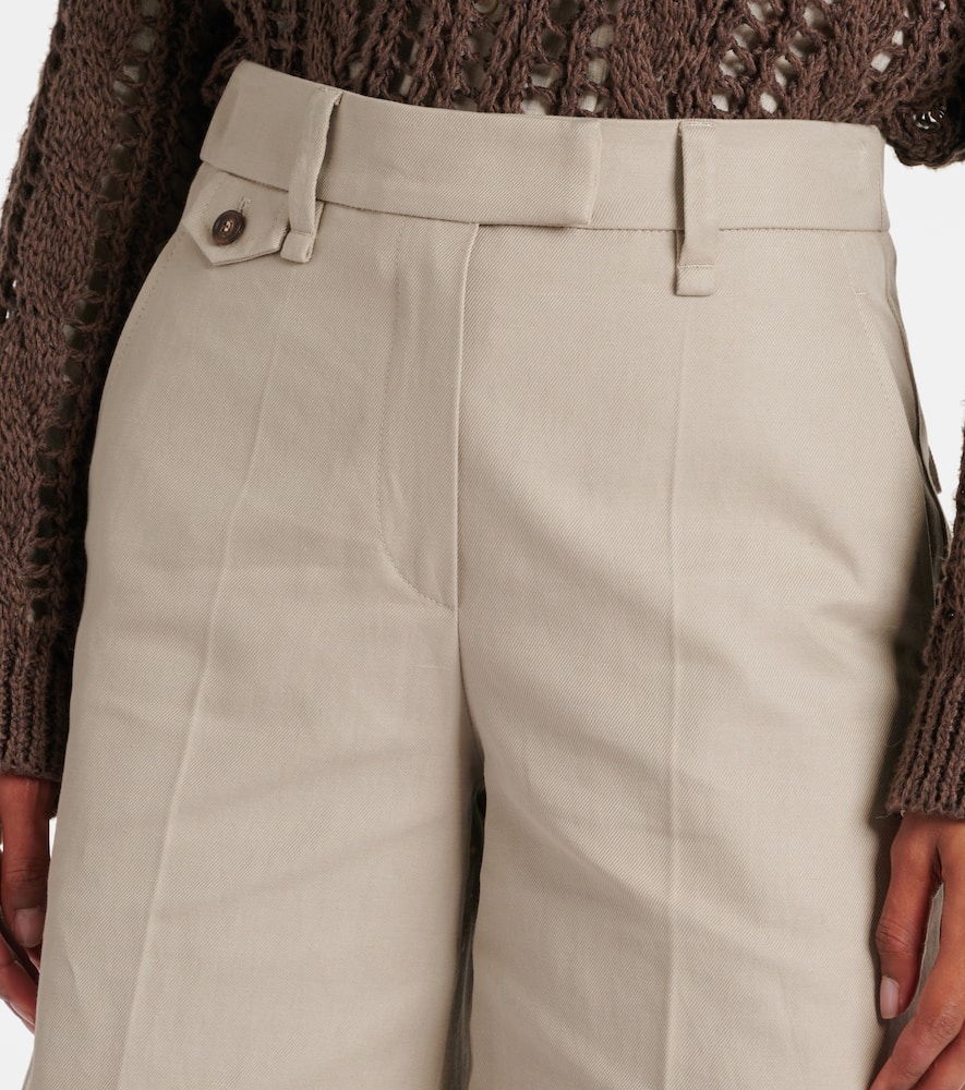 Cotton and linen Bermuda shorts