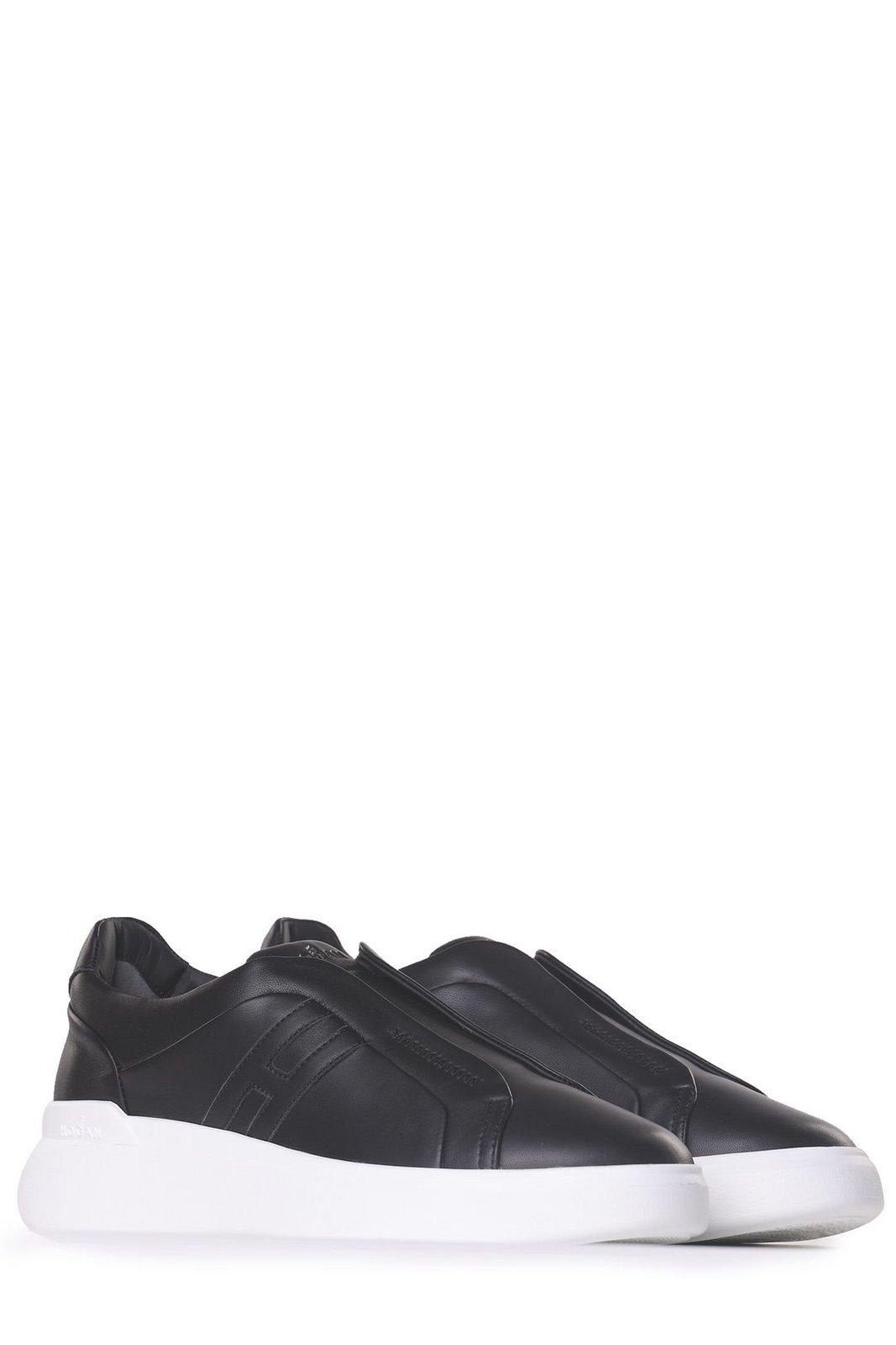 H580 Bull Low-Top Sneakers