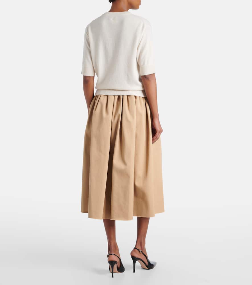 Cashmere sweater