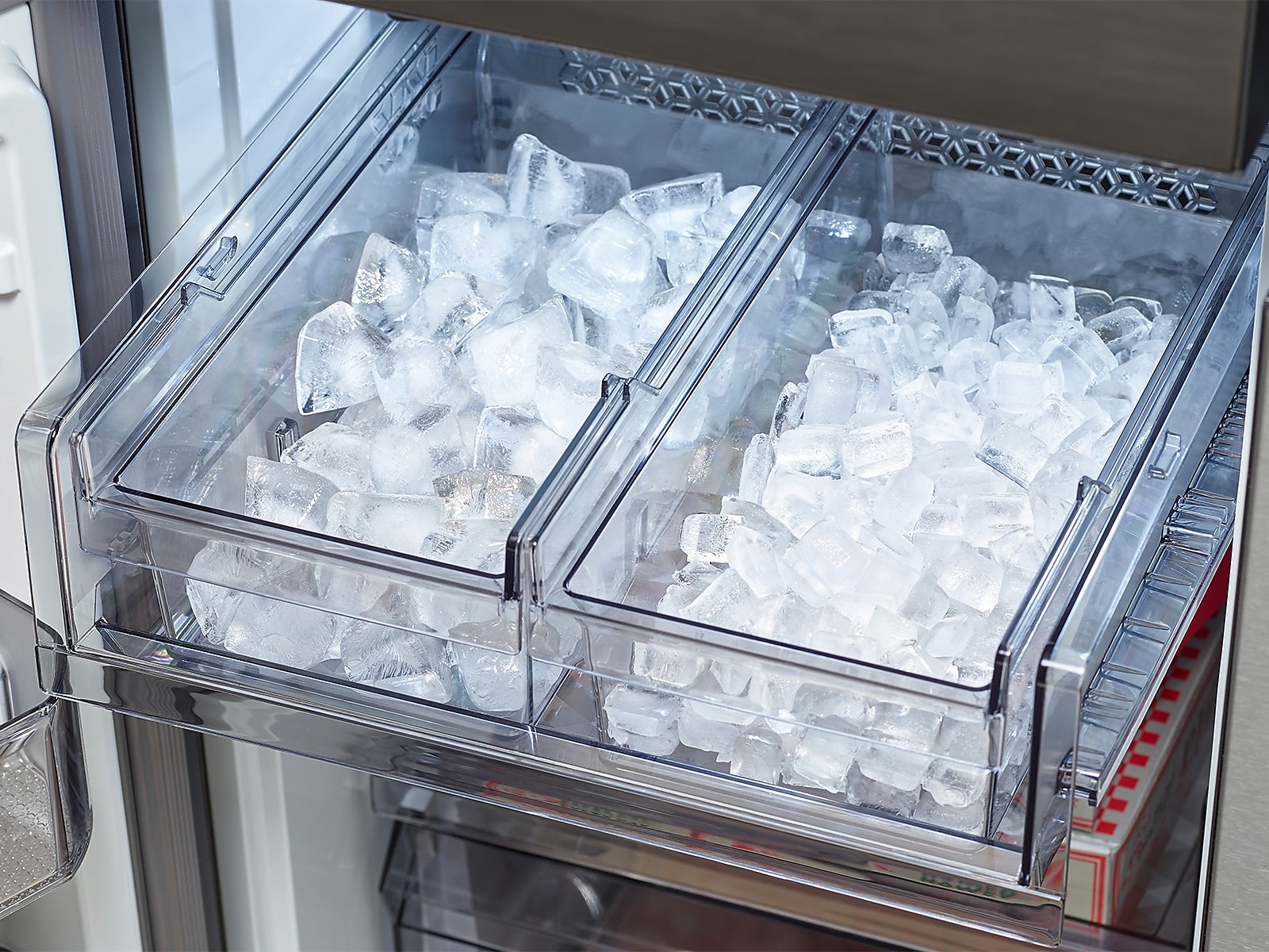 Bespoke 4-Door Flex™ Refrigerator (29 cu. ft.) with Beverage Zone™ and Auto Open Door in Stainless Steel(RF29DB9700QLAA)