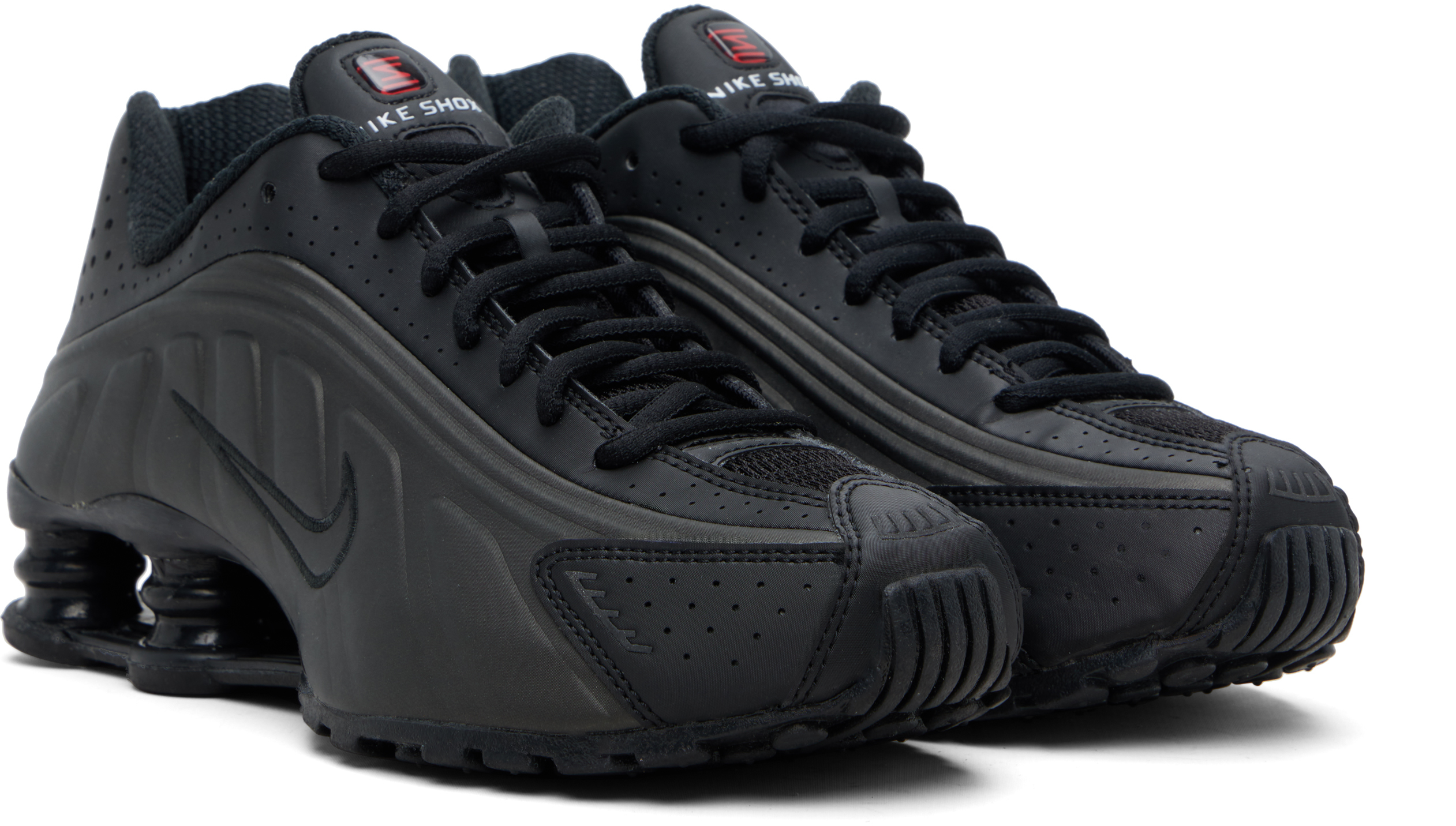 Black Shox R4 Sneakers