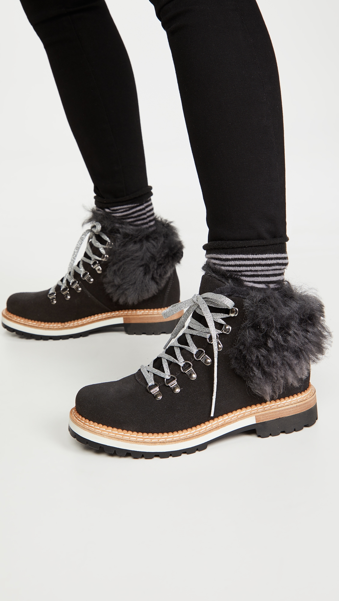 Clara Shearling Lined Boots Black