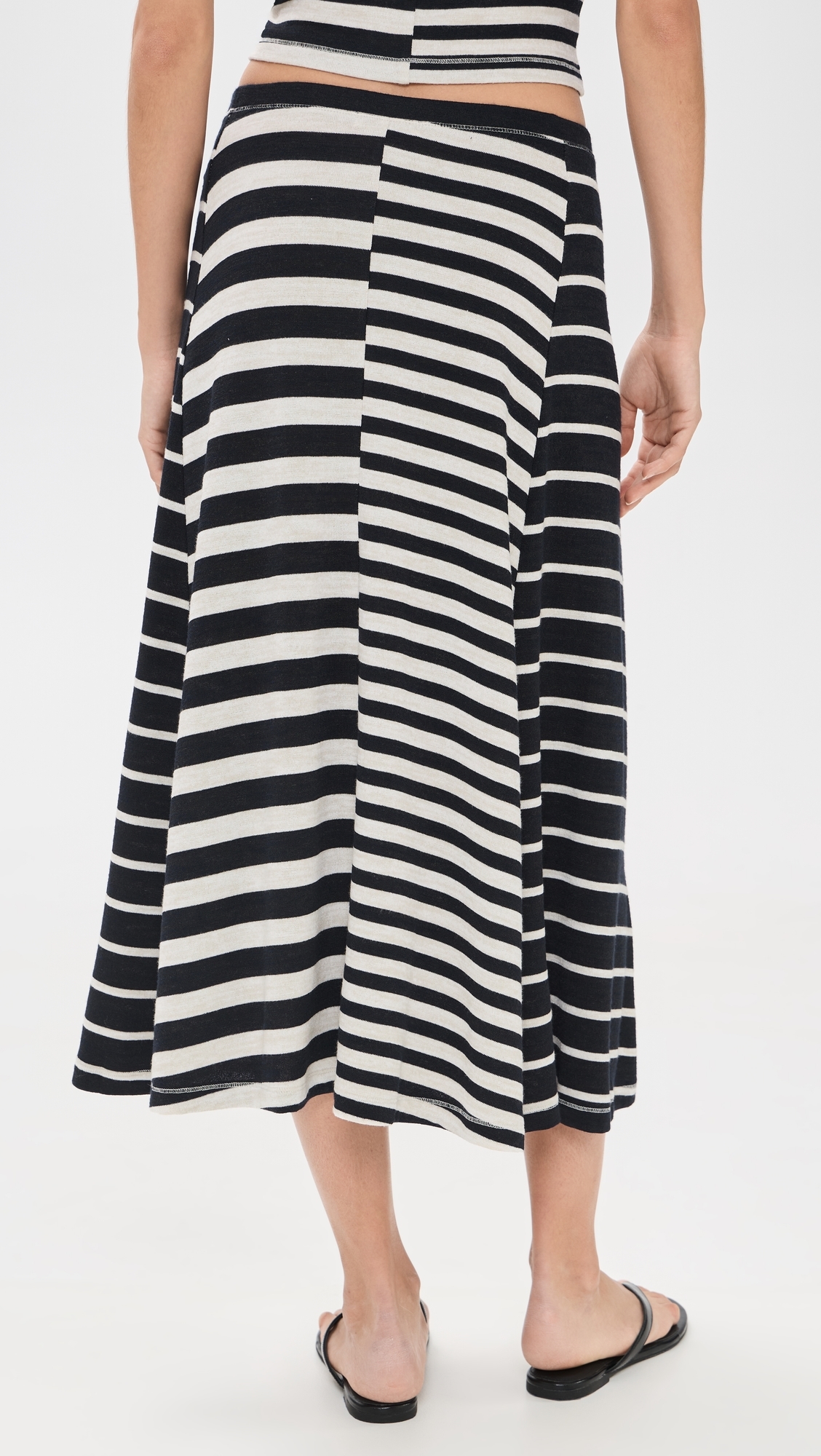 The Knit Mixed Stripe Skirt salmt