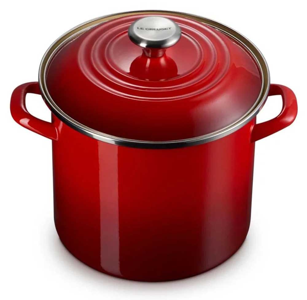 8 Qt. Classic Round Stockpot in Cerise
