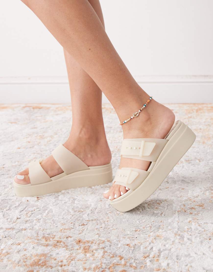 Brooklyn buckle low wedge in white