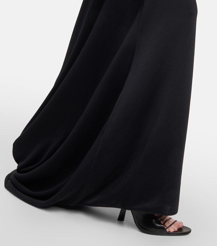 One-shoulder jersey gown